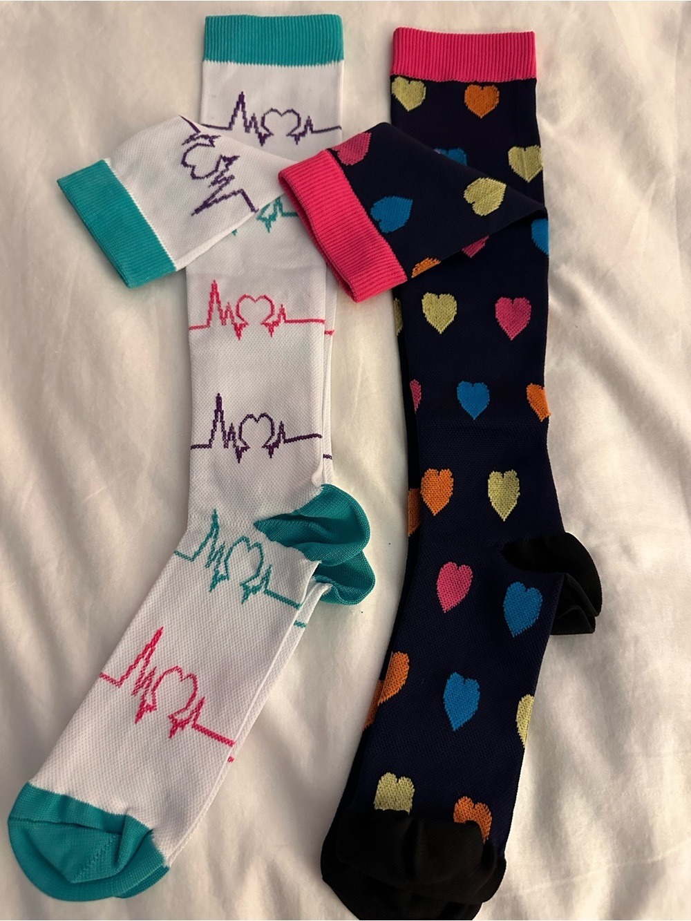 Heart Beat & Color Heart Pattern Women's Knee Socks - Multi